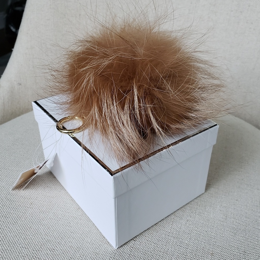 SOLD Michael Kors Ciara Bag + Wallet + Pom brown - Picture 7 of 8